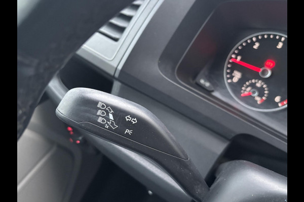 Volkswagen Transporter 2.0 TDI L2H1*A/C*NAVI*CRUISE*CAMERA*