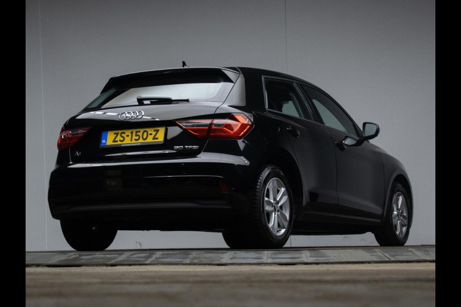 Audi A1 Sportback 30 TFSI Sport (APPLE CARPLAY,NAVI,CRUISE,DIGITAL COCKPIT,LED,BLACK EDITION,SPORTSTOELEN,LM VELGEN,NETTE STAAT)
