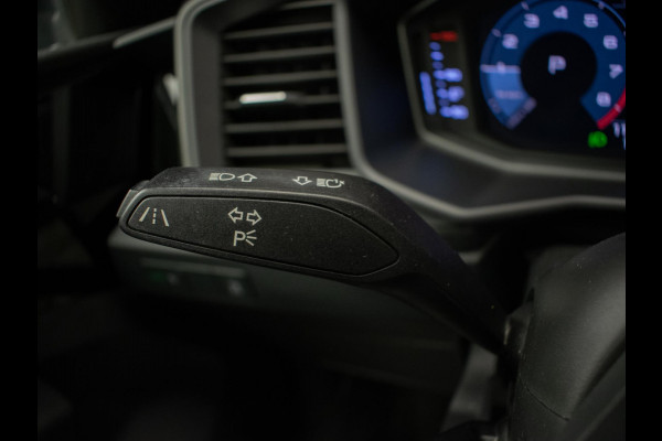 Audi A1 Sportback 30 TFSI Sport (APPLE CARPLAY,NAVI,CRUISE,DIGITAL COCKPIT,LED,BLACK EDITION,SPORTSTOELEN,LM VELGEN,NETTE STAAT)