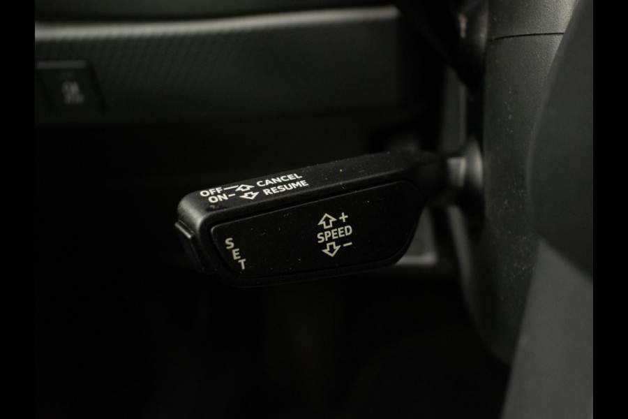 Audi A1 Sportback 30 TFSI Sport (APPLE CARPLAY,NAVI,CRUISE,DIGITAL COCKPIT,LED,BLACK EDITION,SPORTSTOELEN,LM VELGEN,NETTE STAAT)