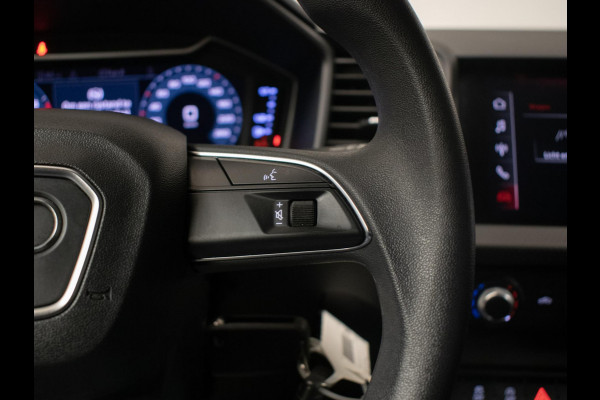 Audi A1 Sportback 30 TFSI Sport (APPLE CARPLAY,NAVI,CRUISE,DIGITAL COCKPIT,LED,BLACK EDITION,SPORTSTOELEN,LM VELGEN,NETTE STAAT)