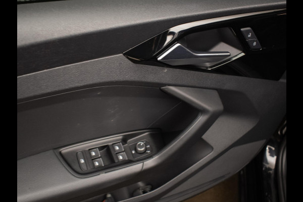 Audi A1 Sportback 30 TFSI Sport (APPLE CARPLAY,NAVI,CRUISE,DIGITAL COCKPIT,LED,BLACK EDITION,SPORTSTOELEN,LM VELGEN,NETTE STAAT)