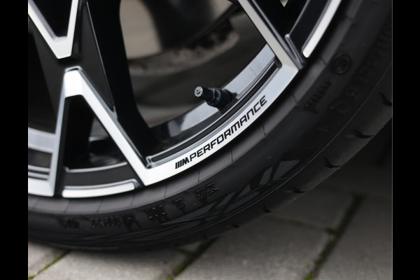 BMW 5 Serie 550e xDrive | M-Performance - Pano - Trekhaak - HUD - B&W