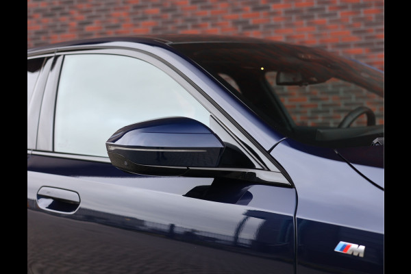 BMW 5 Serie 550e xDrive | M-Performance - Pano - Trekhaak - HUD - B&W