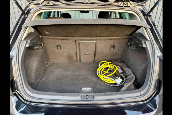 Volkswagen e-Golf | Camera | Keyless | Warmtepomp | Stoelverw. | Adapt. Cr. Stop&Go | Virtual Cockpit | Prijs Rijklaar!!