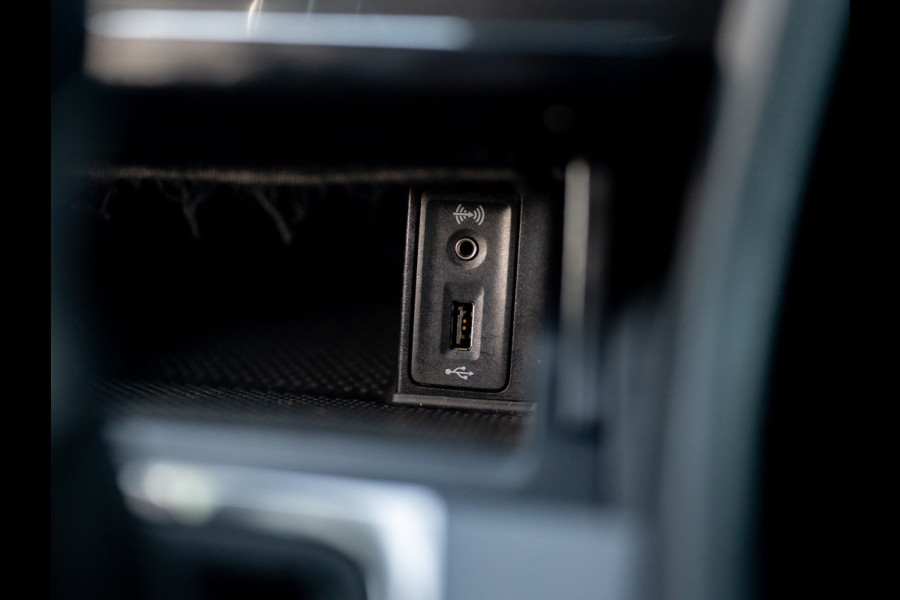 Volkswagen e-Golf | Camera | Keyless | Warmtepomp | Stoelverw. | Adapt. Cr. Stop&Go | Virtual Cockpit | Prijs Rijklaar!!