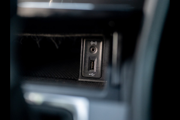 Volkswagen e-Golf | Camera | Keyless | Warmtepomp | Stoelverw. | Adapt. Cr. Stop&Go | Virtual Cockpit | Prijs Rijklaar!!