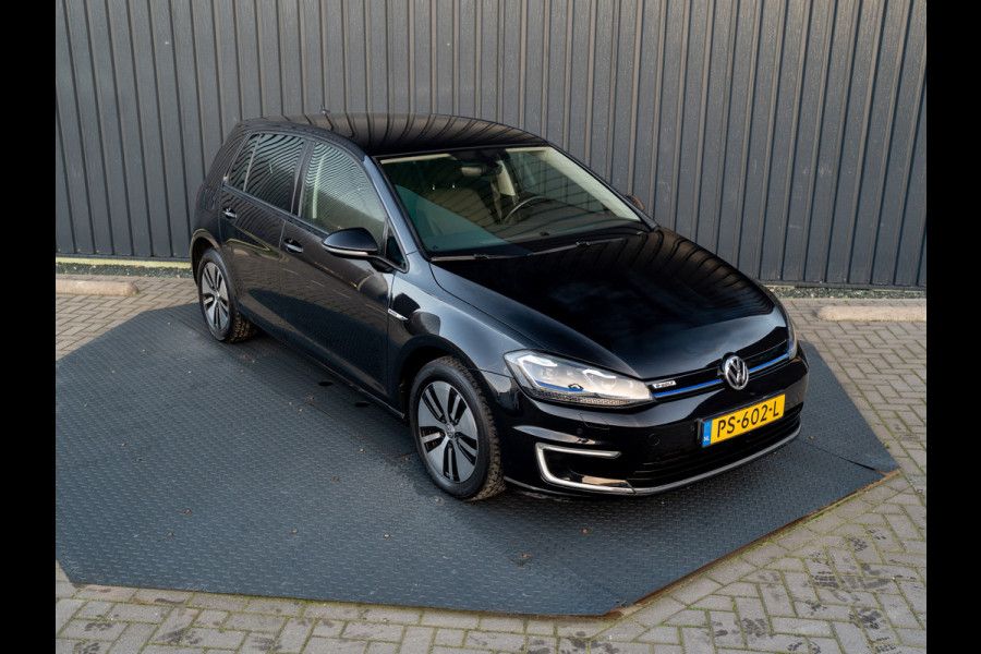 Volkswagen e-Golf | Camera | Keyless | Warmtepomp | Stoelverw. | Adapt. Cr. Stop&Go | Virtual Cockpit | Prijs Rijklaar!!