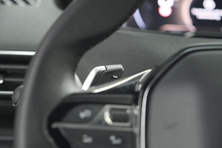 Peugeot 5008 Hybrid 136 e-DCS6 GT | Camera | Dodehoekdetectie | Navigatie | Apple Carplay