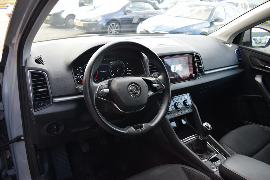Škoda Karoq 1.0 TSI Business Edition | Apple CarPlay | Virtual | Stuur- en Stoelverwarming