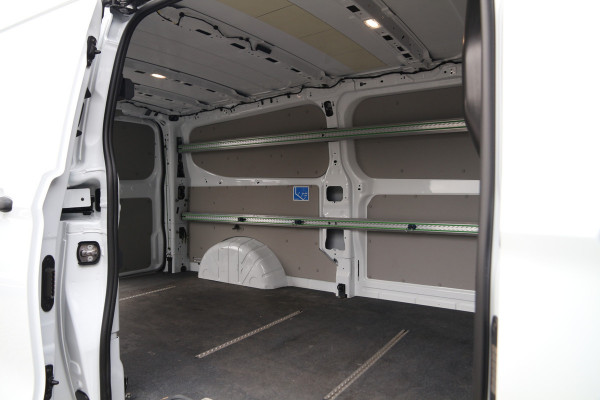 Ford Transit Custom 320 2.0 TDCI 136 | KAR-edition | L2H1 | LED | Camera | Navi | Clima..