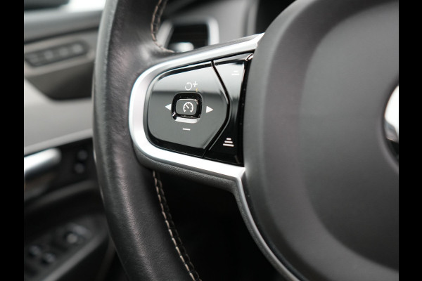 Volvo XC90 T8 Twin Engine AWD Inscription 7 Persoons 394pk Plug In Hybrid Dealer O.H PHEV | Panodak | Adaptive Cruise | Luxe Lederen Comfortzetels Massage & Ventilatie | Head Up | 360 Camera | Harman Kardon | Blis | Apple Carplay | Navigatie |