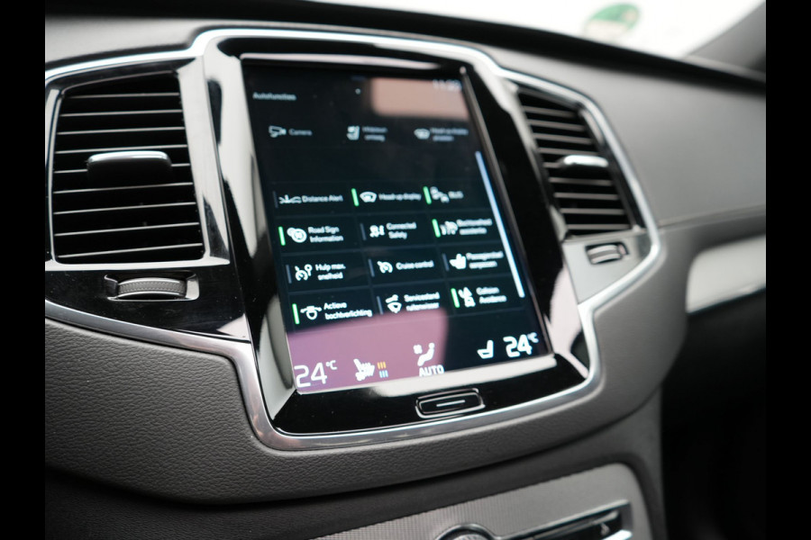 Volvo XC90 T8 Twin Engine AWD Inscription 7 Persoons 394pk Plug In Hybrid Dealer O.H PHEV | Panodak | Adaptive Cruise | Luxe Lederen Comfortzetels Massage & Ventilatie | Head Up | 360 Camera | Harman Kardon | Blis | Apple Carplay | Navigatie |