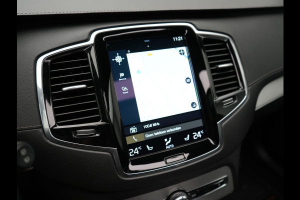 Volvo XC90 T8 Twin Engine AWD Inscription 7 Persoons 394pk Plug In Hybrid Dealer O.H PHEV | Panodak | Adaptive Cruise | Luxe Lederen Comfortzetels Massage & Ventilatie | Head Up | 360 Camera | Harman Kardon | Blis | Apple Carplay | Navigatie |