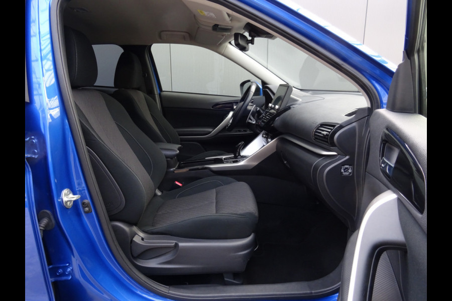 Mitsubishi Eclipse Cross 2.4 PHEV Instyle * 4 SEIZOENSBANDEN * CARPAY !!