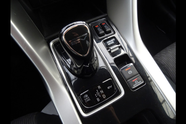 Mitsubishi Eclipse Cross 2.4 PHEV Instyle * 4 SEIZOENSBANDEN * CARPAY !!