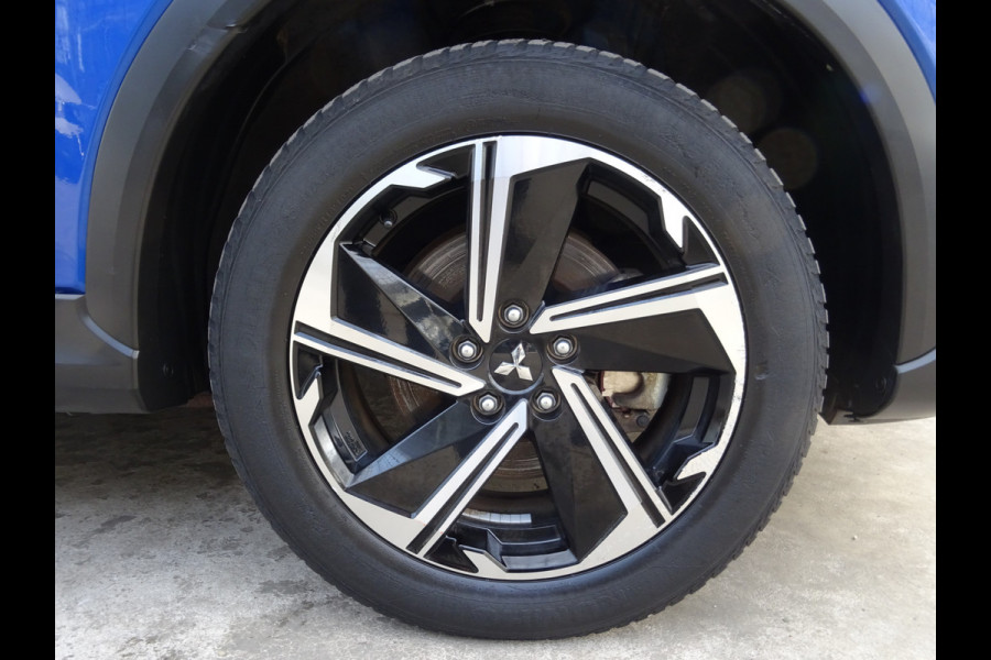 Mitsubishi Eclipse Cross 2.4 PHEV Instyle * 4 SEIZOENSBANDEN * CARPAY !!