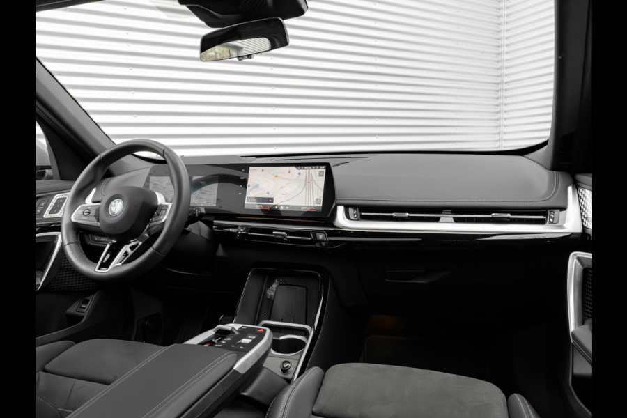 BMW X1 xDrive30e M-Sport Pro - Pano - Trekhaak - Driving Ass Prof - Harman Kardon