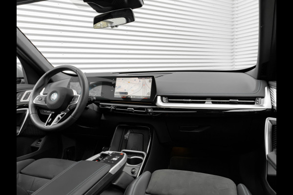 BMW X1 xDrive30e M-Sport Pro - Pano - Trekhaak - Driving Ass Prof - Harman Kardon