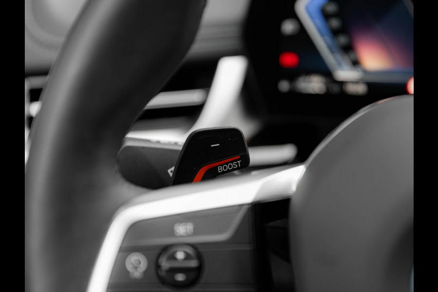BMW X1 xDrive30e M-Sport Pro - Pano - Trekhaak - Driving Ass Prof - Harman Kardon