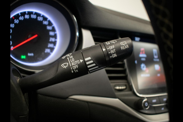 Opel Astra 1.0 Online Edition Sport (APPLE CARPLAY, GROOT NAVI, PARKEERSENSOREN, LED, CRUISE, SPORTSTOELEN, NETTE STAAT)