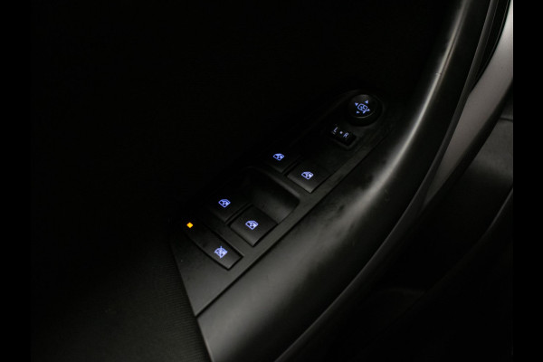 Opel Astra 1.0 Online Edition Sport (APPLE CARPLAY, GROOT NAVI, PARKEERSENSOREN, LED, CRUISE, SPORTSTOELEN, NETTE STAAT)