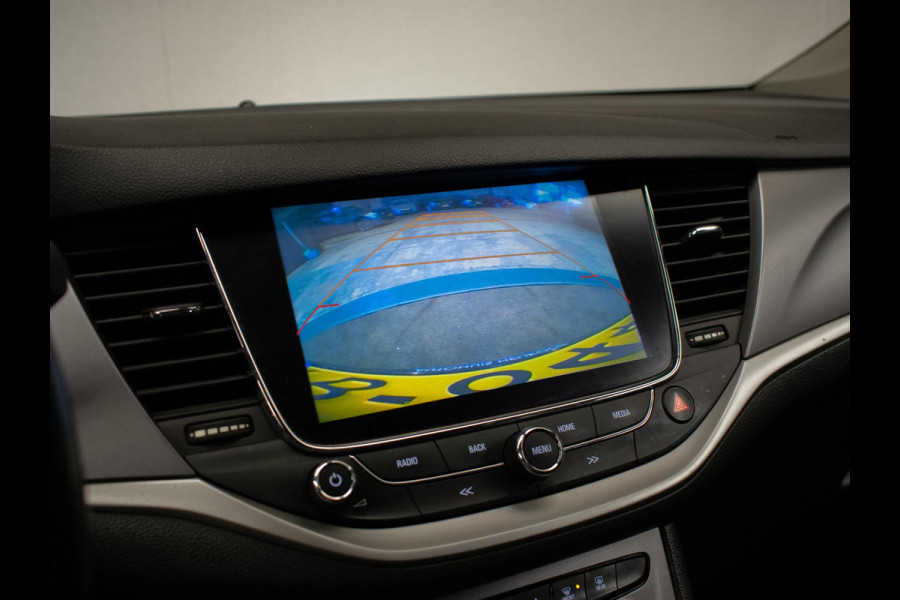 Opel Astra 1.0 Online Edition Sport (APPLE CARPLAY, GROOT NAVI, PARKEERSENSOREN, LED, CRUISE, SPORTSTOELEN, NETTE STAAT)