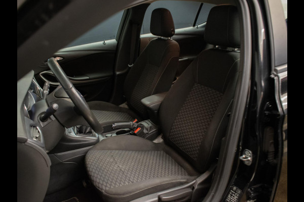 Opel Astra 1.0 Online Edition Sport (APPLE CARPLAY, GROOT NAVI, PARKEERSENSOREN, LED, CRUISE, SPORTSTOELEN, NETTE STAAT)