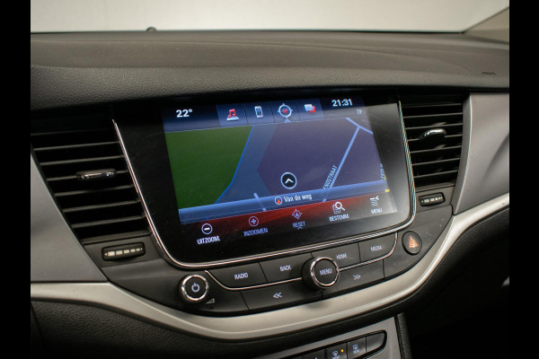 Opel Astra 1.0 Online Edition Sport (APPLE CARPLAY, GROOT NAVI, PARKEERSENSOREN, LED, CRUISE, SPORTSTOELEN, NETTE STAAT)