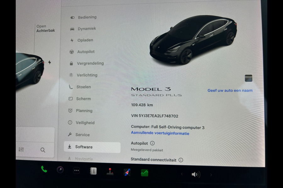 Tesla Model 3 Standard RWD Plus 60 kWh 85% SOH Trekhaak (1.000kg) Rijklaarprijs!