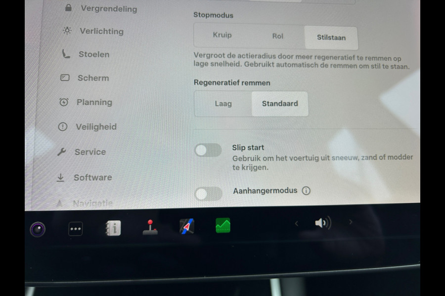 Tesla Model 3 Standard RWD Plus 60 kWh 85% SOH Trekhaak (1.000kg) Rijklaarprijs!