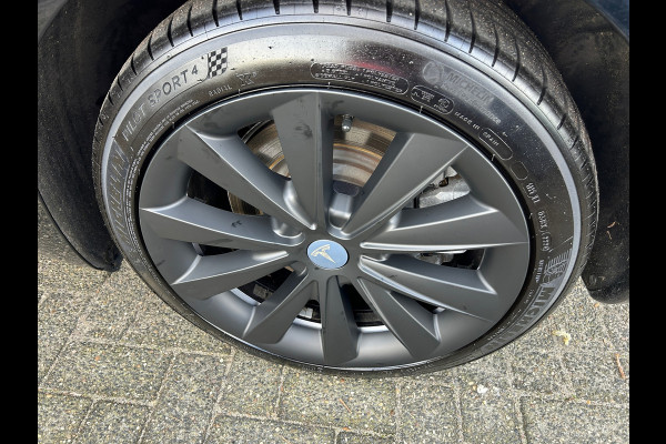 Tesla Model 3 Standard RWD Plus 60 kWh 85% SOH Trekhaak (1.000kg) Rijklaarprijs!