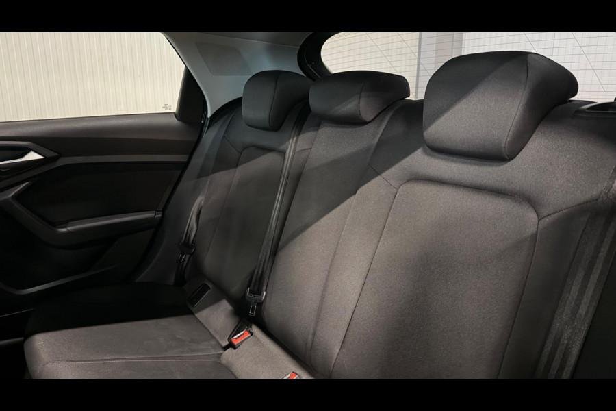 Audi A1 Sportback 30 TFSI Sportback | BLACK EDITION | VIRTUAL | STOELVERWARMING | AUTOMAAT