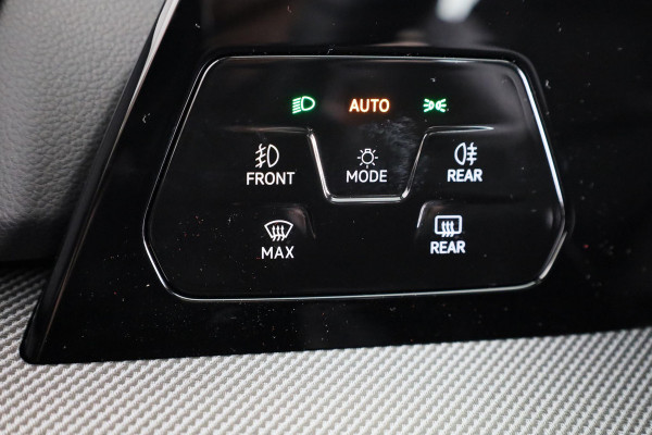 Volkswagen Golf GTI 2.0 195 kW / 265 pk TSI Hatchback 7 versn. DSG | Verlengde garantie | Panorama dak | Head up Display | Harman Kardon |