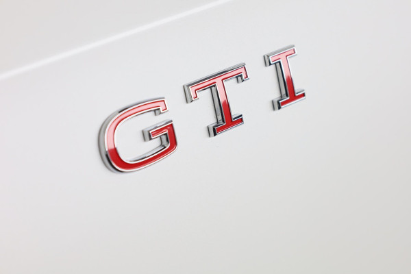 Volkswagen Golf GTI 2.0 195 kW / 265 pk TSI Hatchback 7 versn. DSG | Verlengde garantie | Panorama dak | Head up Display | Harman Kardon |