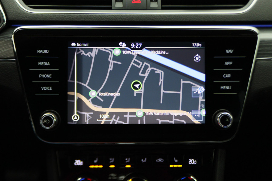 Škoda Superb Combi 1.4 TSI iV PHEV Business Edition Plus Leer, Camera, Apple Carplay, Elektr. Stoel, LED, Trekhaak, PDC