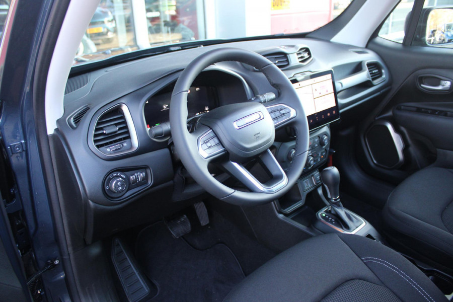 Jeep Renegade 1.5T 130PK e-Hybrid ALTITUDE | DRAADLOZE APPLE CARPLAY/ANDROID AUTO | PANORAMISCH SCHUIF/KANTEL DAK | FULL LED KOPLAMPEN | DODEHOEK DETECTIE | ADAPTIVE CRUISE CONTROL | LICHTMETALEN VELGEN 17" | ACHTERUITRIJ CAMERA | DAB+ RADIO | NAVIGATIE | PARKEERSENSOREN VOOR + ACHTER | AUTOMATISCH INPARKEREN | KEYLESS ENTRY/START |