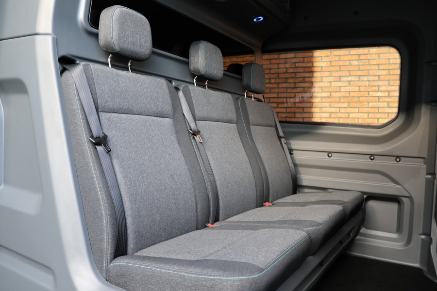 Renault Master T35 2.0 dCi 170 L2H2 DC | Dubbel Cabine | 6-Zitter | Navigatie | Camera | CarPlay | LED Koplampen | DAB | PDC V+A | Cruise control