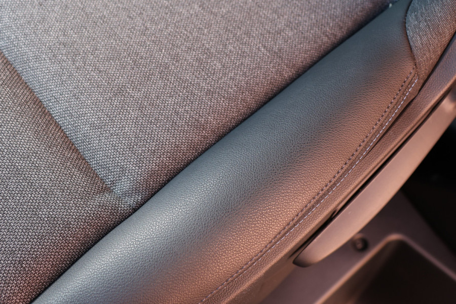 Renault Master T35 2.0 dCi 170 L2H2 DC | Dubbel Cabine | 6-Zitter | Navigatie | Camera | CarPlay | LED Koplampen | DAB | PDC V+A | Cruise control