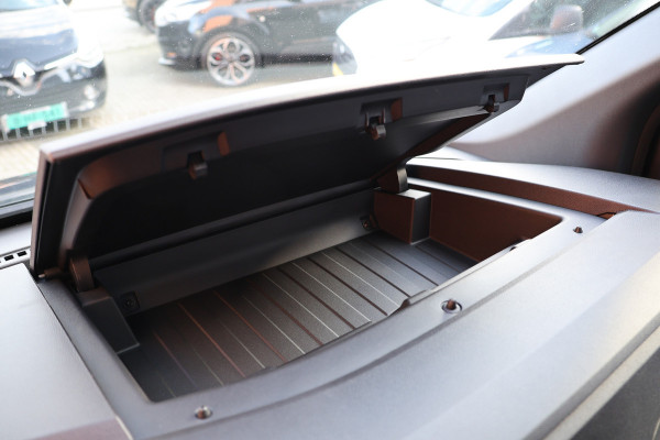 Renault Master T35 2.0 dCi 170 L2H2 DC | Dubbel Cabine | 6-Zitter | Navigatie | Camera | CarPlay | LED Koplampen | DAB | PDC V+A | Cruise control