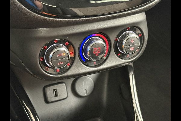 Opel Corsa Turbo 90pk 5d Innovation Bi-Xenon Camera PDC Trekhaak ECC 1/2 Leer Volledig Dealer onderhouden! laatste beurt bij 111.000km Priv.Glass