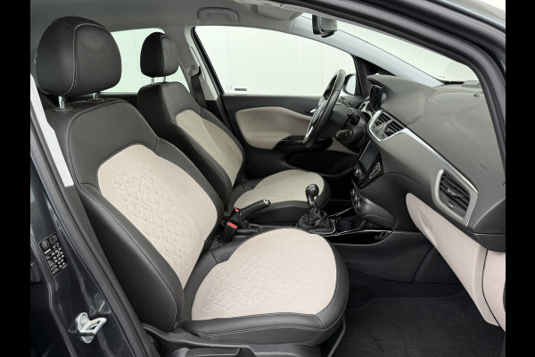 Opel Corsa Turbo 90pk 5d Innovation Bi-Xenon Camera PDC Trekhaak ECC 1/2 Leer Volledig Dealer onderhouden! laatste beurt bij 111.000km Priv.Glass