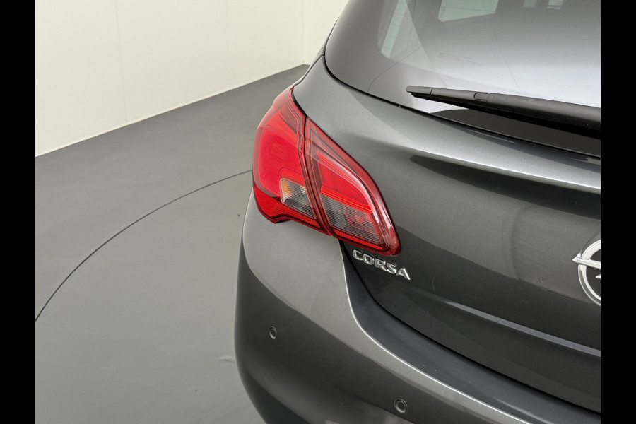 Opel Corsa Turbo 90pk 5d Innovation Bi-Xenon Camera PDC Trekhaak ECC 1/2 Leer Volledig Dealer onderhouden! laatste beurt bij 111.000km Priv.Glass