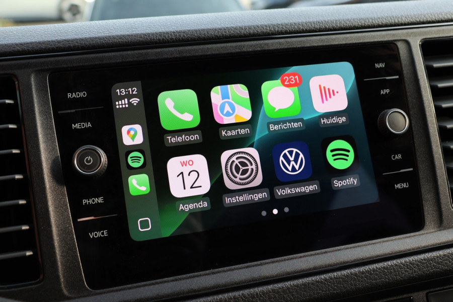 Volkswagen Crafter 2.0 TDI 177 PK L3H3 DC | VW Garantie tot 2029 | 7-Zitter | Bi-Xenon | Camera | CarPlay | Stoelverwarming | Trekhaak | Navigatie  | Dealer onderhouden | Nieuwstaat | Dubbel cabine | Betimmering | Spoilerpakket