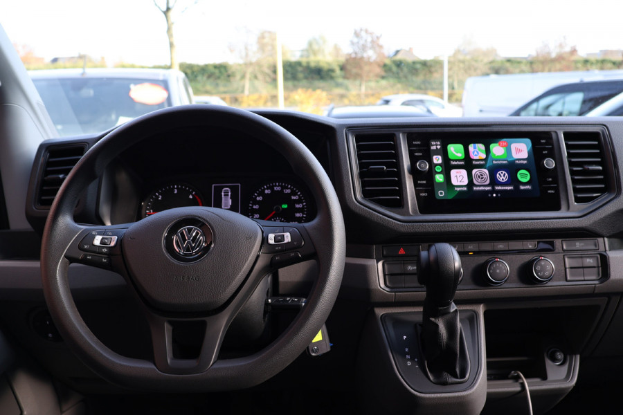 Volkswagen Crafter 2.0 TDI 177 PK L3H3 DC | VW Garantie tot 2029 | 7-Zitter | Bi-Xenon | Camera | CarPlay | Stoelverwarming | Trekhaak | Navigatie  | Dealer onderhouden | Nieuwstaat | Dubbel cabine | Betimmering | Spoilerpakket