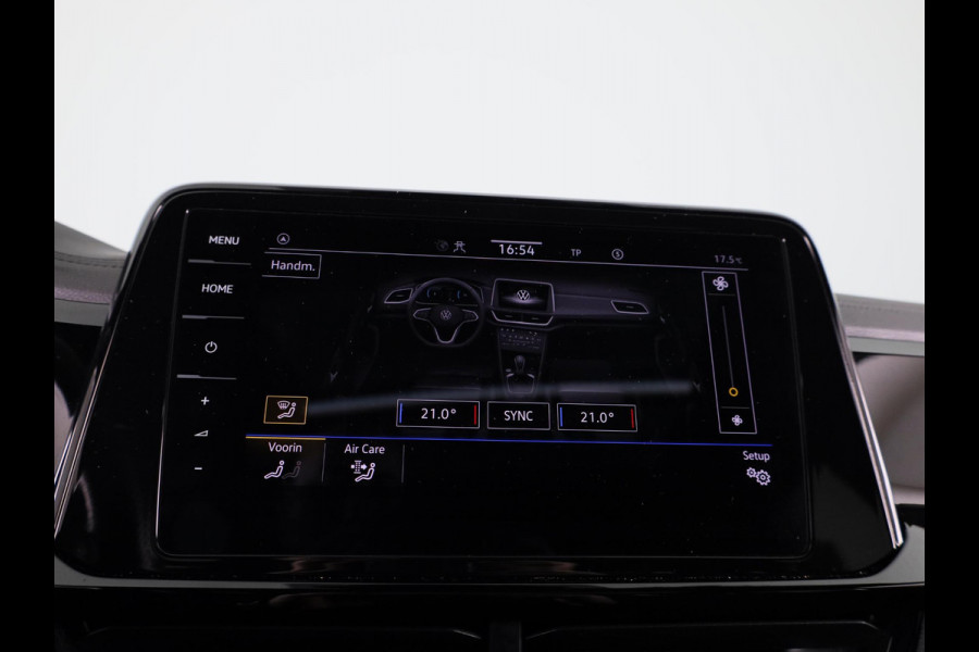 Volkswagen T-Roc 1.5 TSI R-Line Business 150 pk Automaat (DSG) | Navigatie | Panoramadak | Parkeersensoren | Achteruitrij camera | Adaptieve cruise control | Keyless | Full Led koplampen |