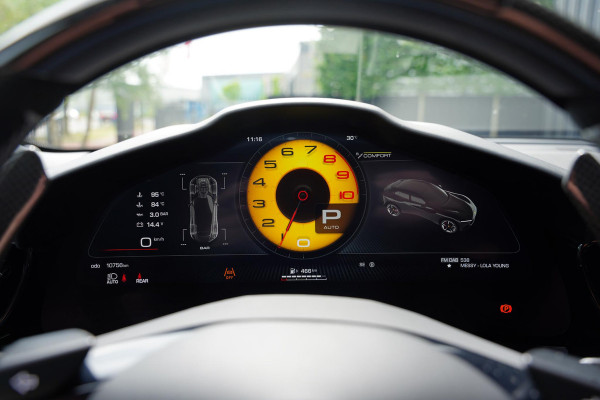 Ferrari Purosangue 6.5 V12 Full Carbon Pack Lifting Panoramadak