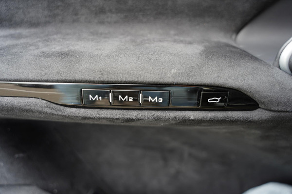 Ferrari Purosangue 6.5 V12 Full Carbon Pack Lifting Panoramadak