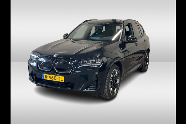 BMW iX3 High Executive 80 kWh / Trekhaak / Panoramadak / 360Camera / Head-up / 20'' / Leder / Harman Kardon / Sfeerverlichting / Dodehoek / DAB / Stuur+Stoelverwarming / ACC