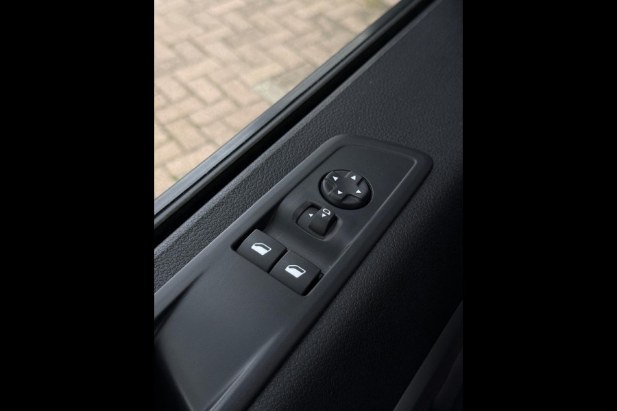Opel Vivaro 2.0 Diesel L2H1 DC 6P Automaat Standkachel